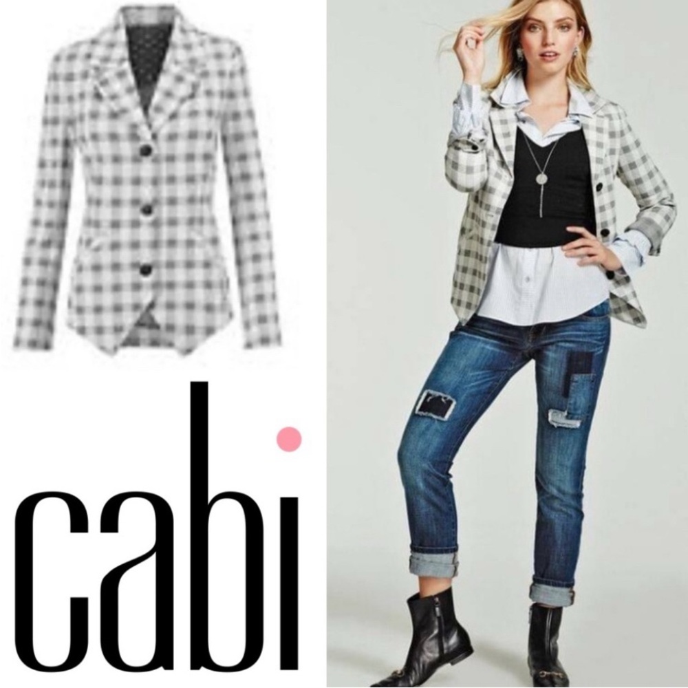 CAbi fitted grey/white checked blazer. Size 10. Stretchy
